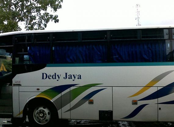 Bus Dedy Jaya